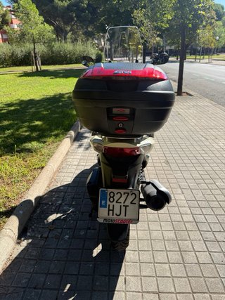 Suzuki Steen 125 cc Scooter Beige
