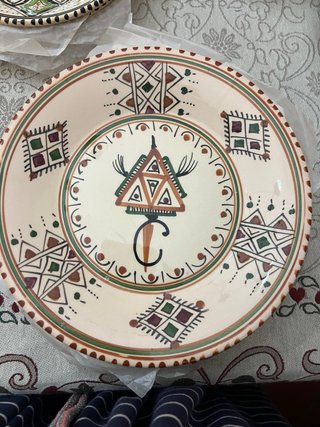 Piatto in ceramica dipinto a mano cm 20 diametro