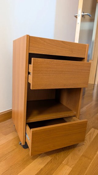 Armario auxiliar madera con cajones y ruedas