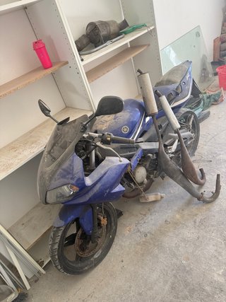 Yamaha TZR Azul Deportiva