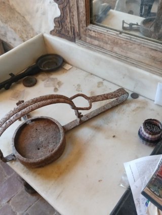 Vieja herramienta de campo