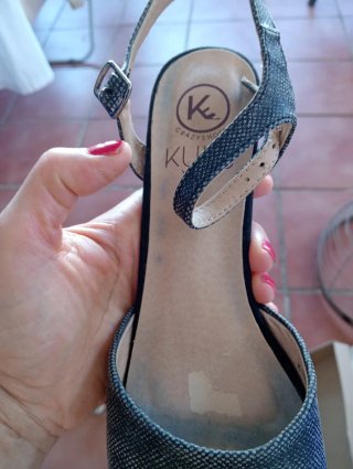 Sandalias de tacón imitación serpiente
