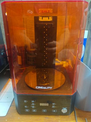 Creality UW-01, stazione di lavaggio e polimerizzazione