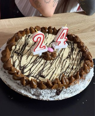 POSTRES Y TARTAS CASERAS