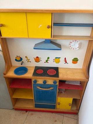 Cocinita de madera para niños