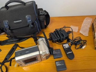 Videocámara Sharp Hi8 VL-AH30S