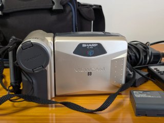 Videocámara Sharp Hi8 VL-AH30S