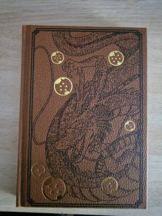 Cuaderno Dragon Ball con dragón y esferas