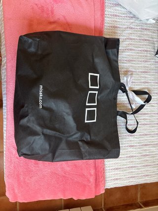 Bolso negro grande con bandolera
