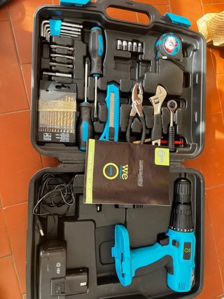 Taladro a batería con maletín