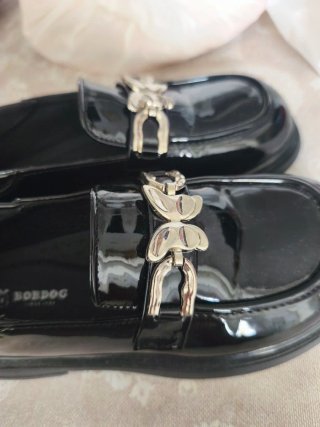 Zapatos negros charol mariposa talla 35