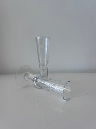 Antiguo conjunto de 2 vasos de licor estrellas
