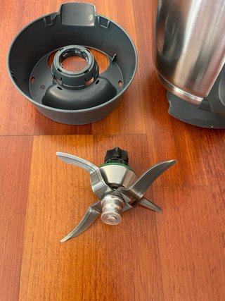 Thermomix TM5 con accesorios y bolsa