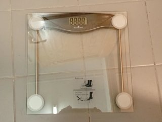 Báscula de baño electrónica Sareba
