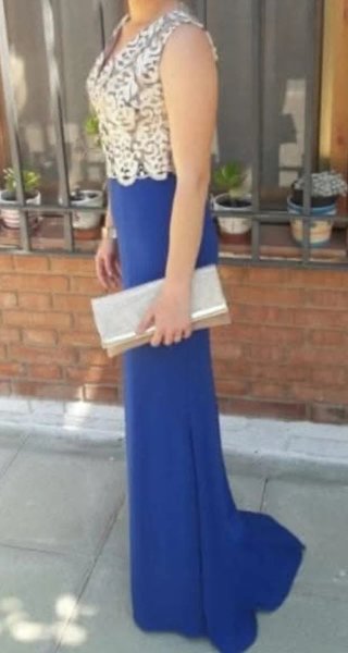 Vestido de fiesta azul y dorado