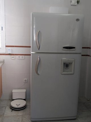 OFERTA Nevera LG 180x85x70 con dispensador agua