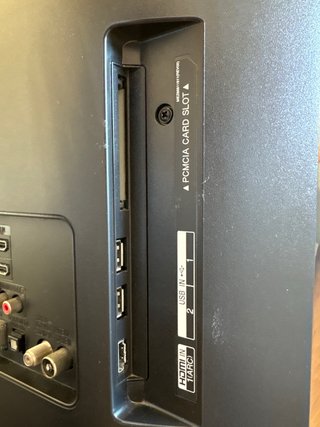 TV LG Smart TV 32'' + 2 Soportes
