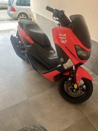 Yamaha Nmax 125cc Scooter Rosa