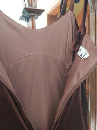 Vestido fiesta terciopelo marrón chocolate
