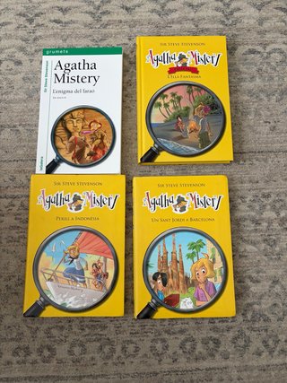 Lote de libros Agatha Mistery (catalán)