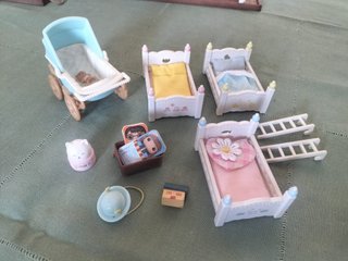 Casa Sylvanian Families con muñecos
