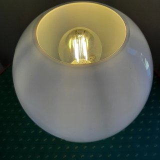 Lampada da tavolo vintage in vetro blu