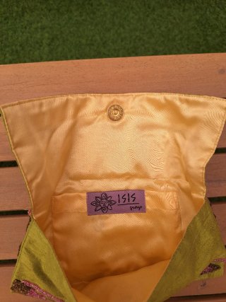 Cartera de fiesta bordada