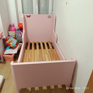 Cama infantil extensible rosa
