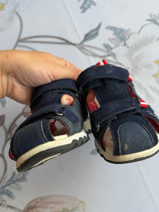 Sandalias niño azul y rojo  Talla 26