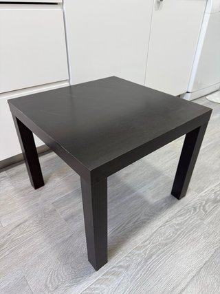 Mesa LACK negra de IKEA