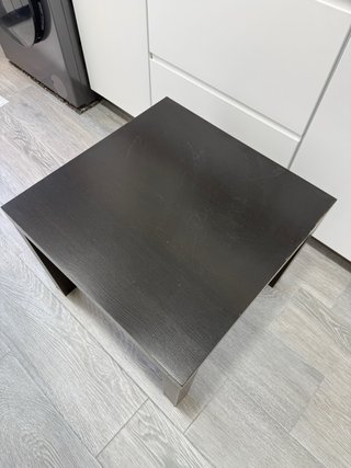 Mesa LACK negra de IKEA