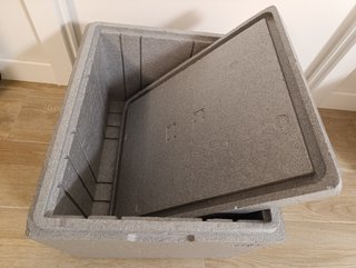 Nevera de poliexpán, color gris, tamaño grande