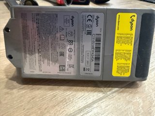 Cabezales Dyson V11 + Accesorios