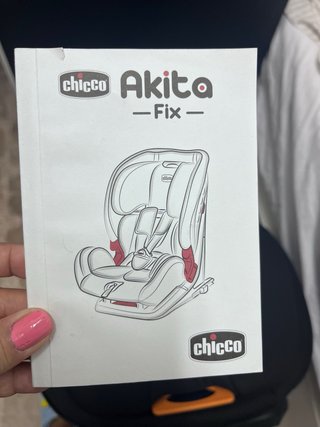 Silla de coche Chicco 9-36kg muy buen estado Akita