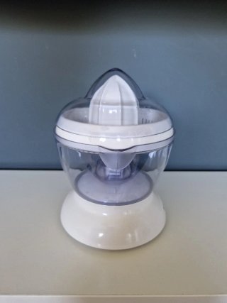 Exprimidor Saivod EX215 con tapa