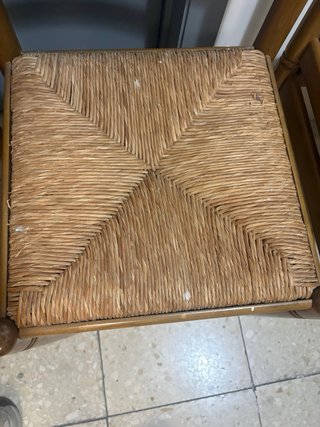 Sillas de madera y mimbre (4 unidades)
