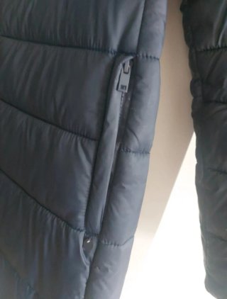 Plumas ligero Green Coast azul marino.