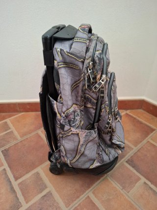 Mochila Totto con ruedas y estampado
