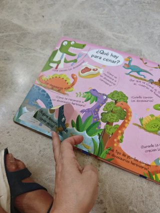 Libro de Dinosaurios para niños pequeños pestañas
