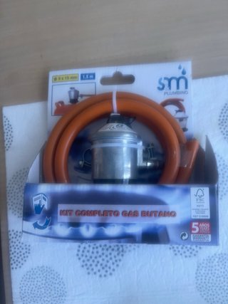 Cocina de gas Jata 3 fuegos + kit