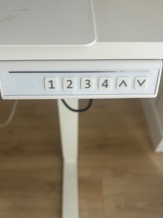 Mesa elevable blanca madera