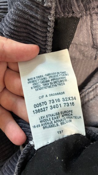 Pantalones Levi's de pana morados