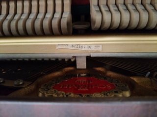 Piano vertical Schimmel Alemán - Renner