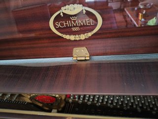 Piano vertical Schimmel Alemán - Renner