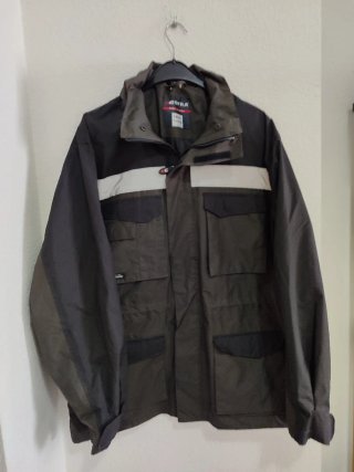 Chaqueta Cofra impermeable