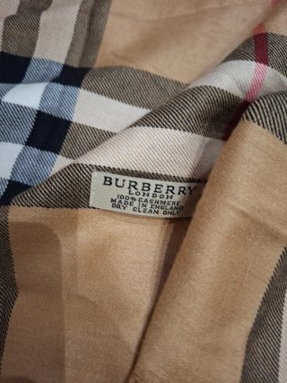 Bufanda Burberry Beige Multicolor