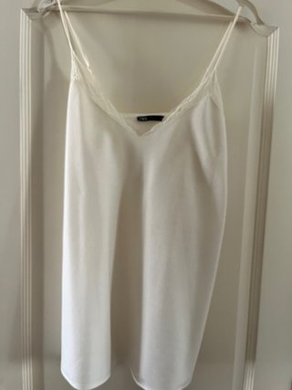 Top lencero Zara con encaje