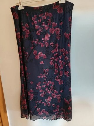 Falda larga floral