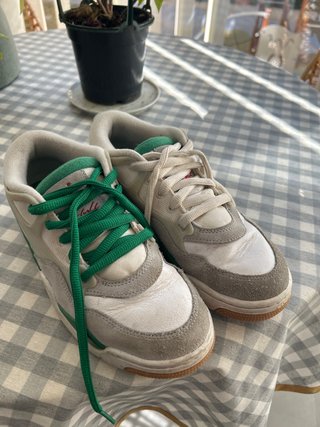 Nike Jordan niño T.36.5
