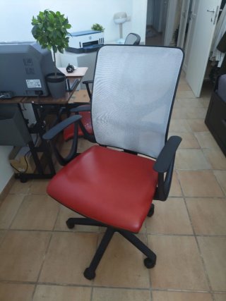 Sedia ufficio operativa ergonomica
